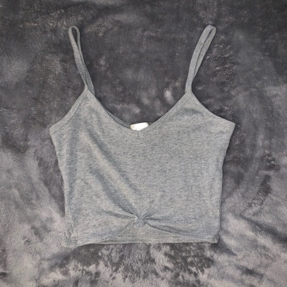 Tops - Gray crop top
